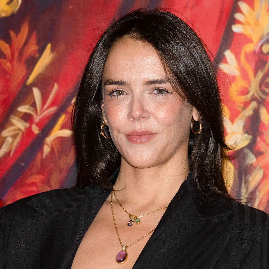 Pauline Ducruet, una royal 'antitacones': su fórmula para combinar el traje de chaqueta con calzado cómodo y triunfar