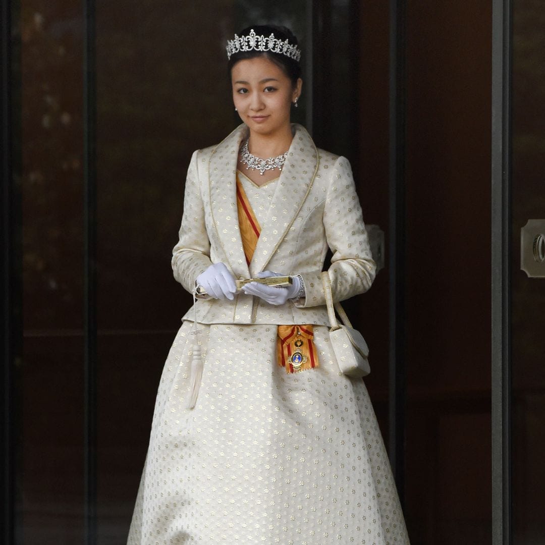 La princesa Kako, con tiara y traje de gala durante la celebración de su 20 cumpleaños en 2014