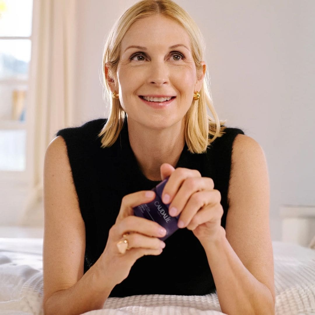 Las cremas reafirmantes faciales de 2026 más efectivas contra los signos de cansancio