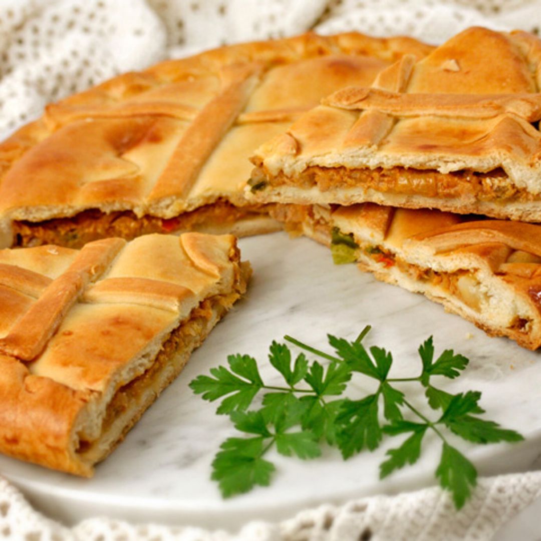 Empanada gallega de atún