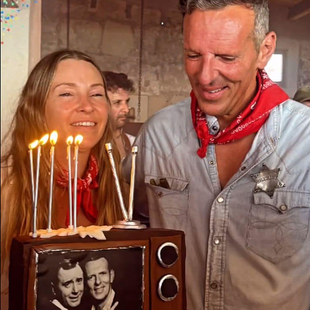 La fiesta sorpresa de Joaquín Prat en Formentera sin Ana Rosa Quintana pero con Sonsoles Ónega