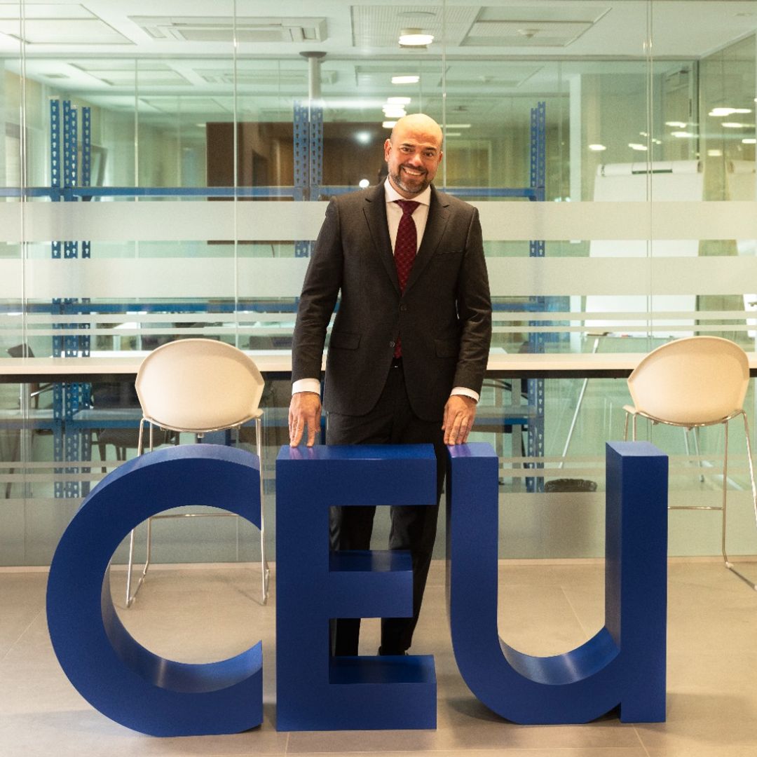 CEU comunica el fallecimiento de Carlos Ortiz, su director de colegios, en el trágico accidente ferroviario de Urda: "Era una persona muy querida"