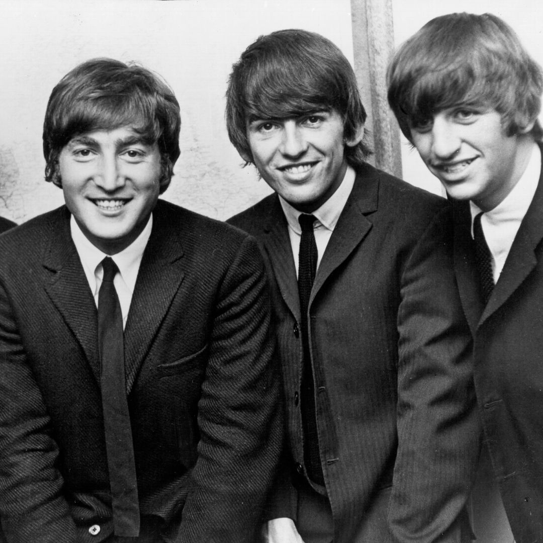 Ringo Starr no ha envejecido ni un ápice al celebrar su 86º cumpleaños junto a su esposa y amigos famosos