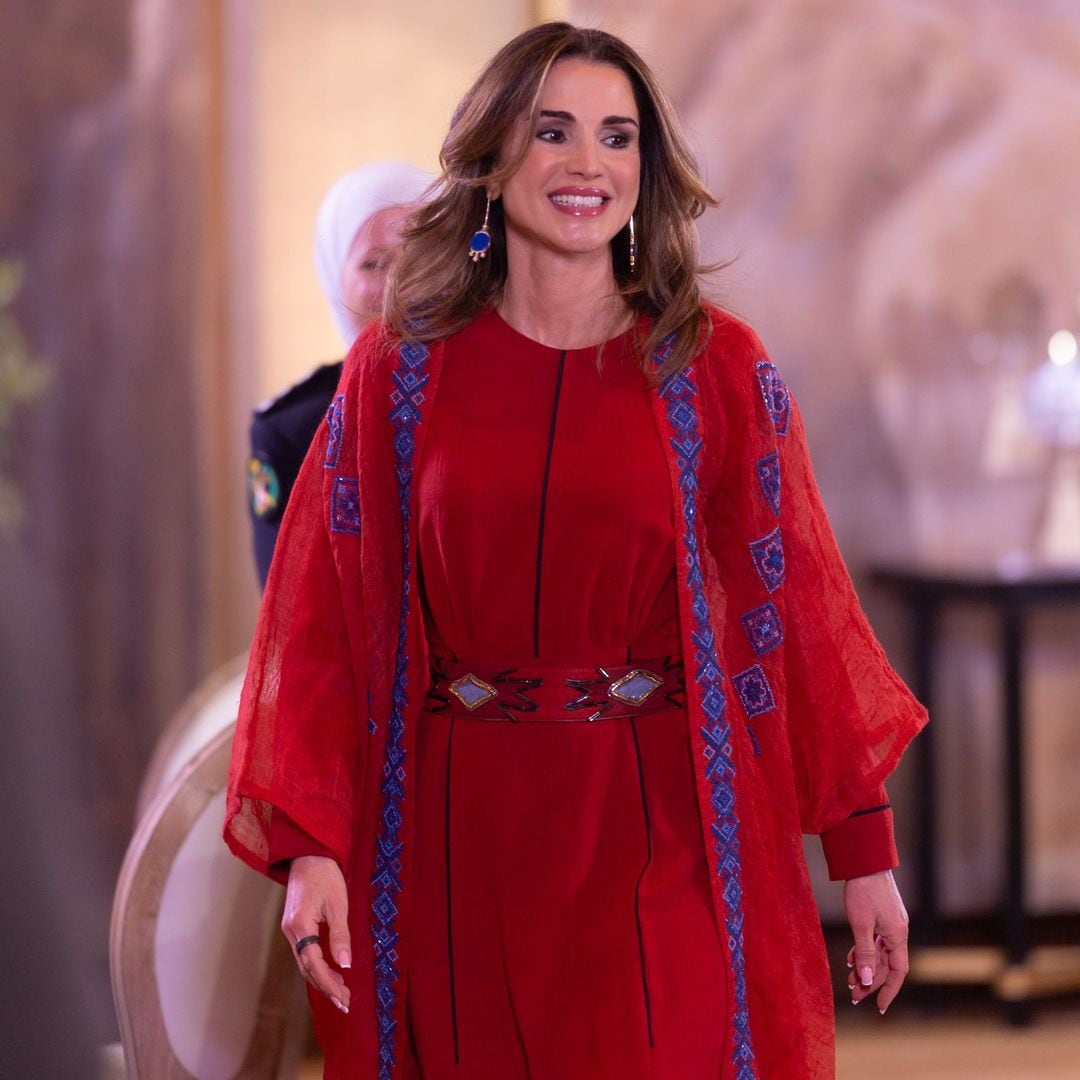 Rania de Jordania elige este exclusivo cinturón creado por mujeres en Amán para el Ramadán