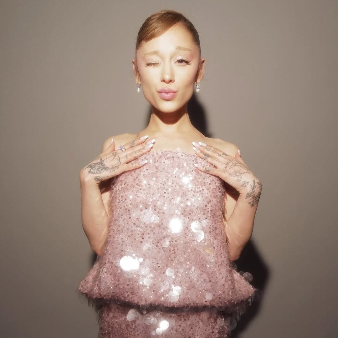 Ariana Grande lleva el primer diseño 'custom made' de Pierpaolo Piccioli en su nueva era