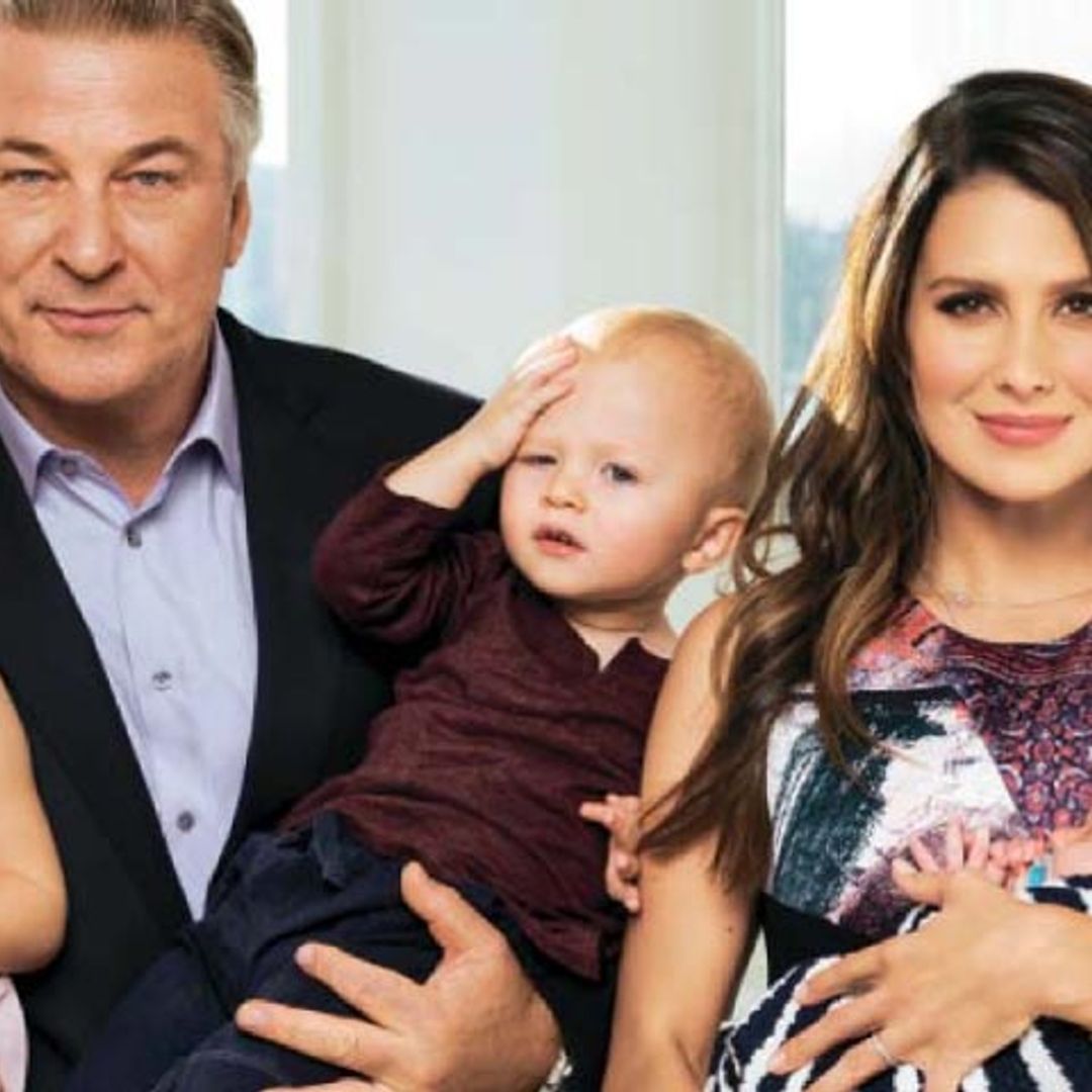 Exclusiva en ¡HOLA!, Hilaria y Alec Baldwin nos presentan a su divertida familia numerosa
