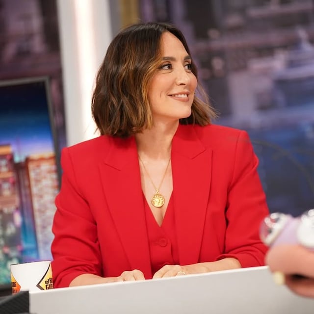 Tamara Falcó traje rojo