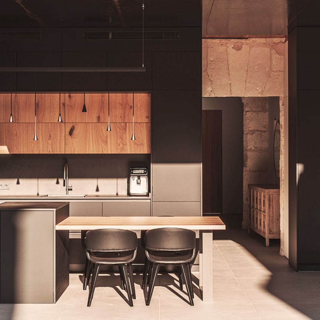 Una casa rehabilitada en Mallorca que se transforma por dentro en puro diseño