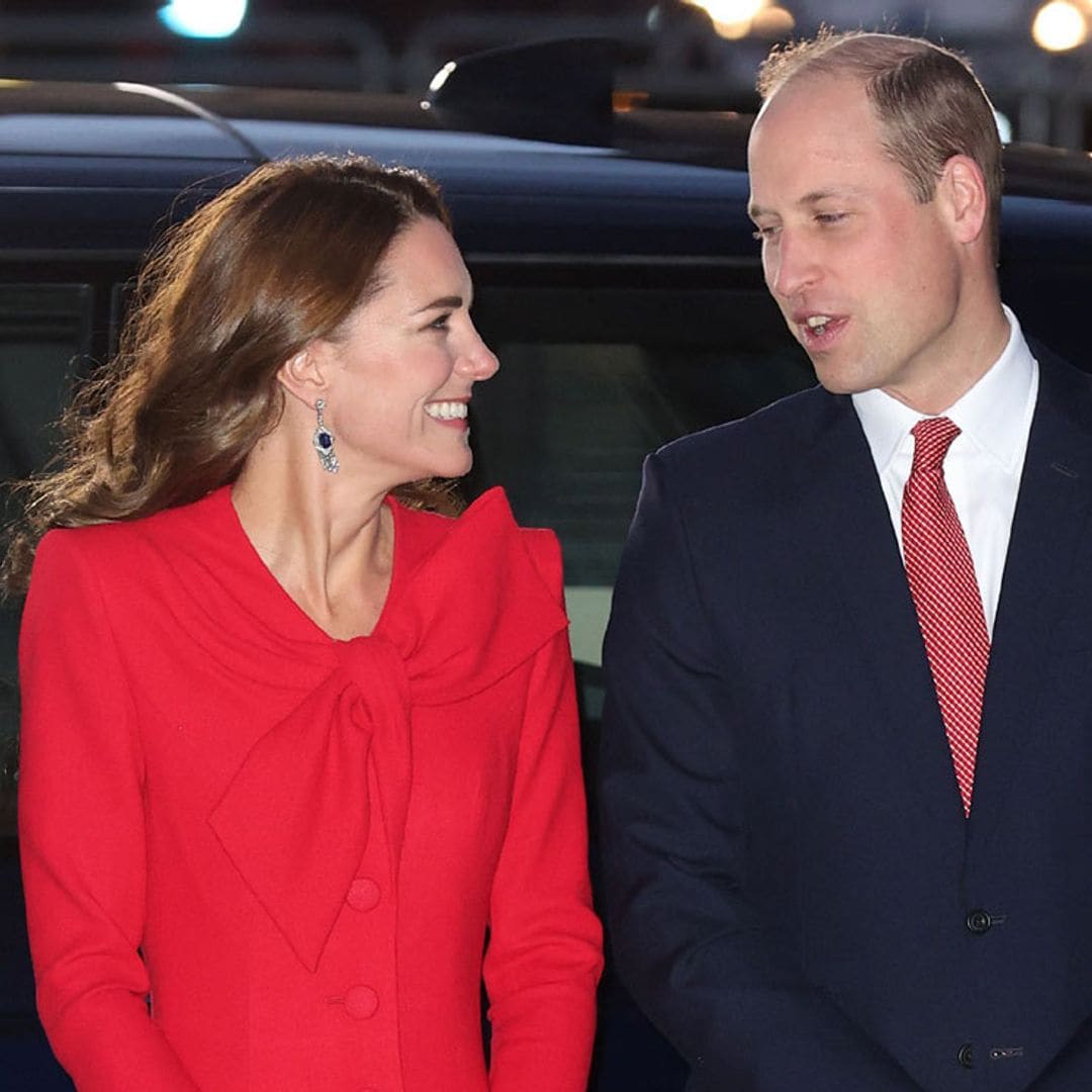 Los duques de Cambridge calientan motores para la Navidad entre villancicos... ¡y renos!