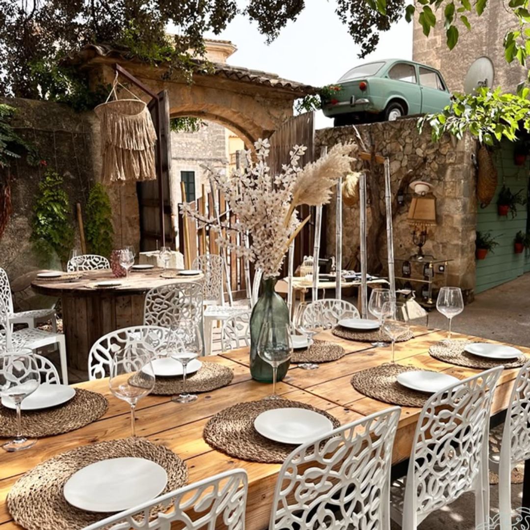  Hotel y restaurante Ca n’Oms 