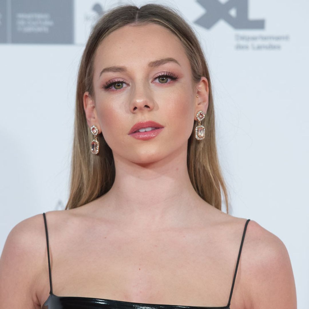 Ester Expósito aclara lo que sucedió con César Vicente en Los40 Music Awards
