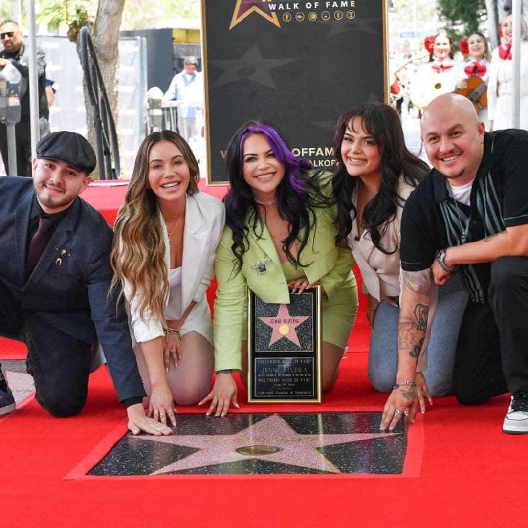 Chiquis y sus hermanos develan la estrella de Jenni Rivera en el Paseo de la Fama
