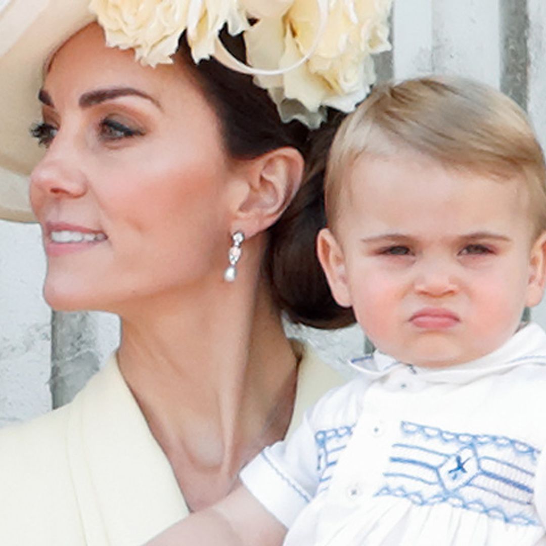 Igualito a papá, el príncipe Louis debutó en el Trooping the Colour con un traje de Guillermo de Inglaterra