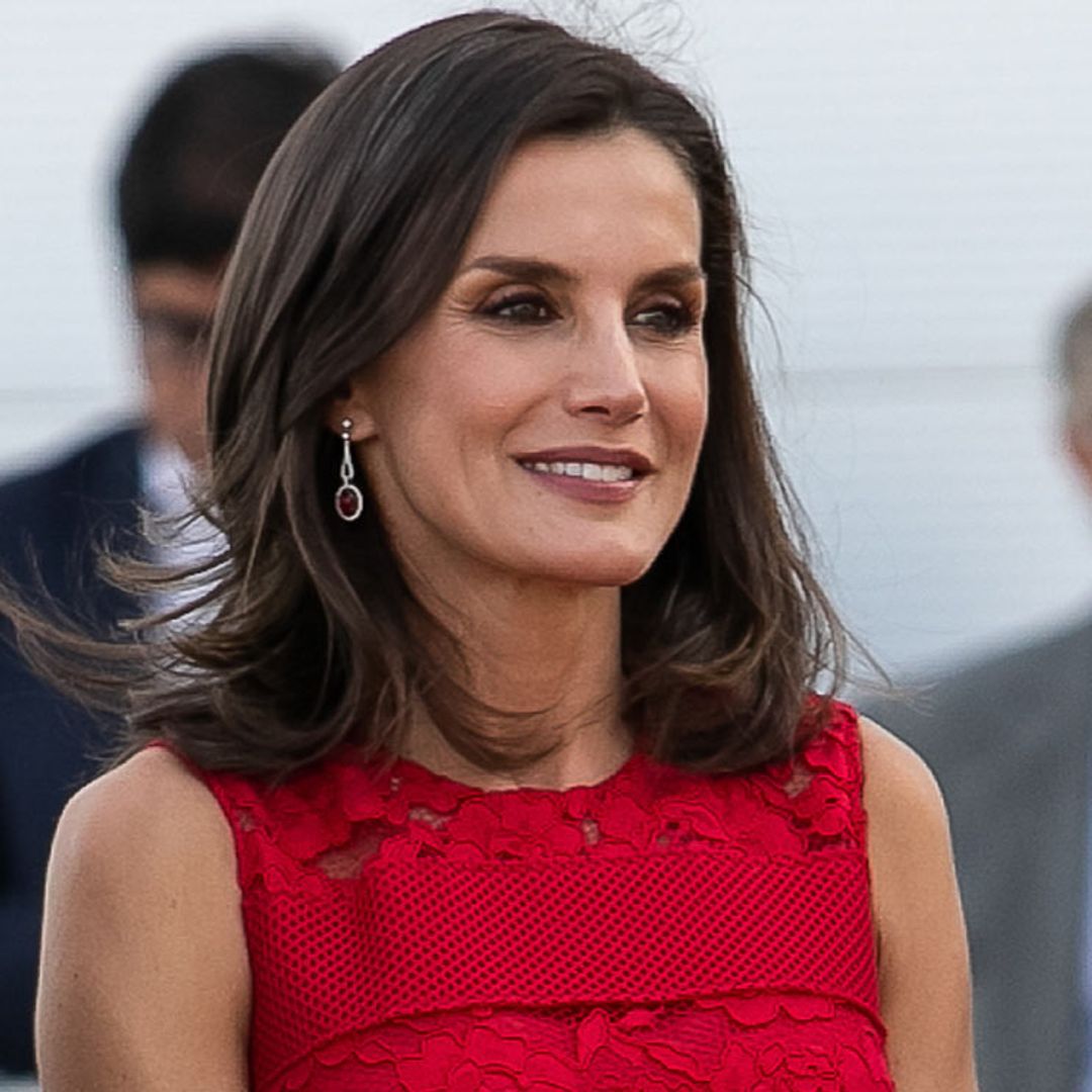 La fascinación de doña Letizia por los tacones de aguja que tiene hasta en 6 colores
