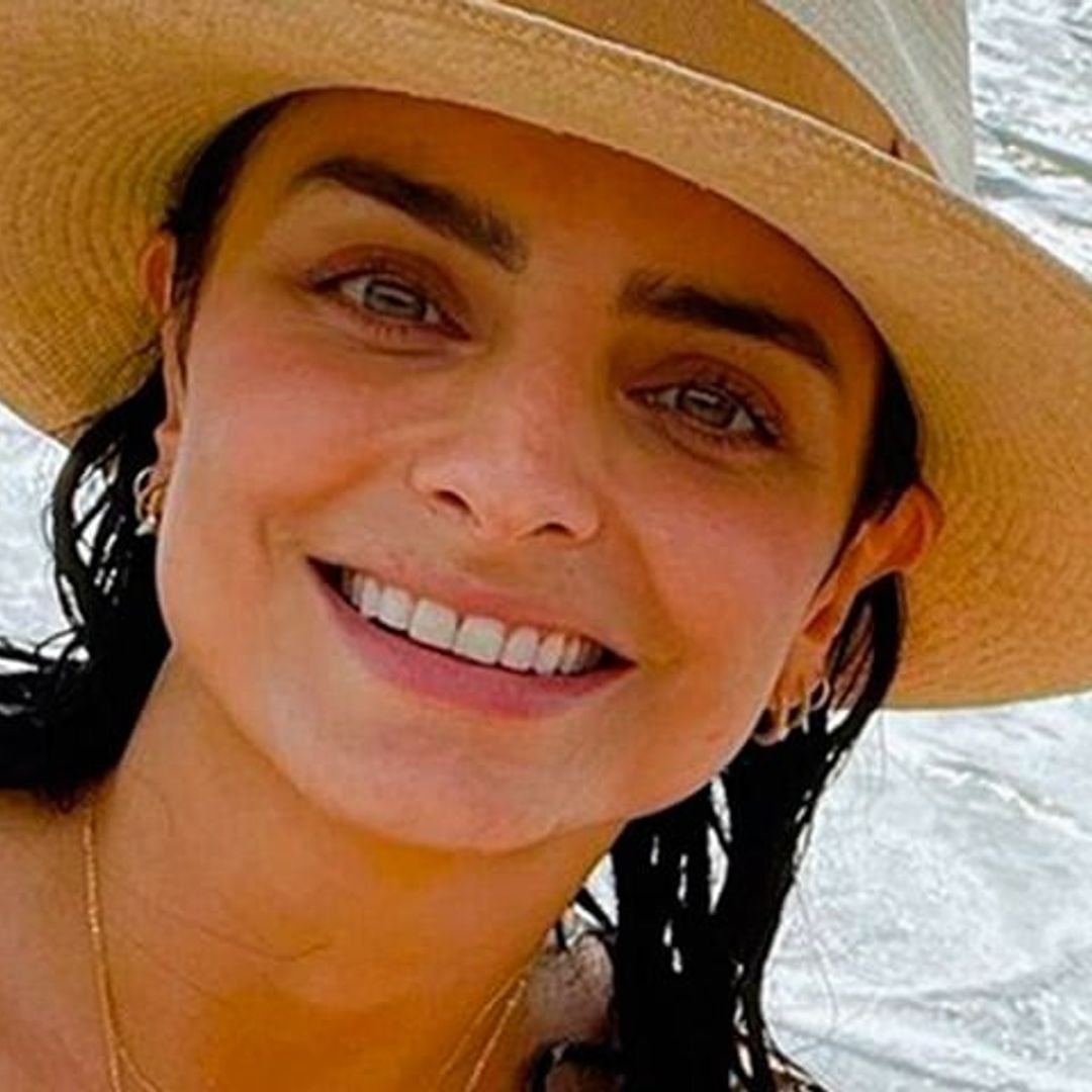 Desde Costa Rica, Aislinn Derbez comparte los vistazos de su escapada junto a alguien muy especial