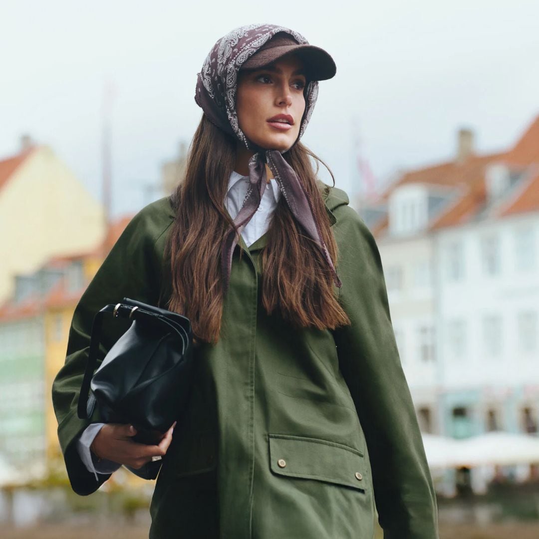 Gemma Pinto nos demuestra que el armario de otoño empieza (y termina) con estas 5 chaquetas que transforman un look básico