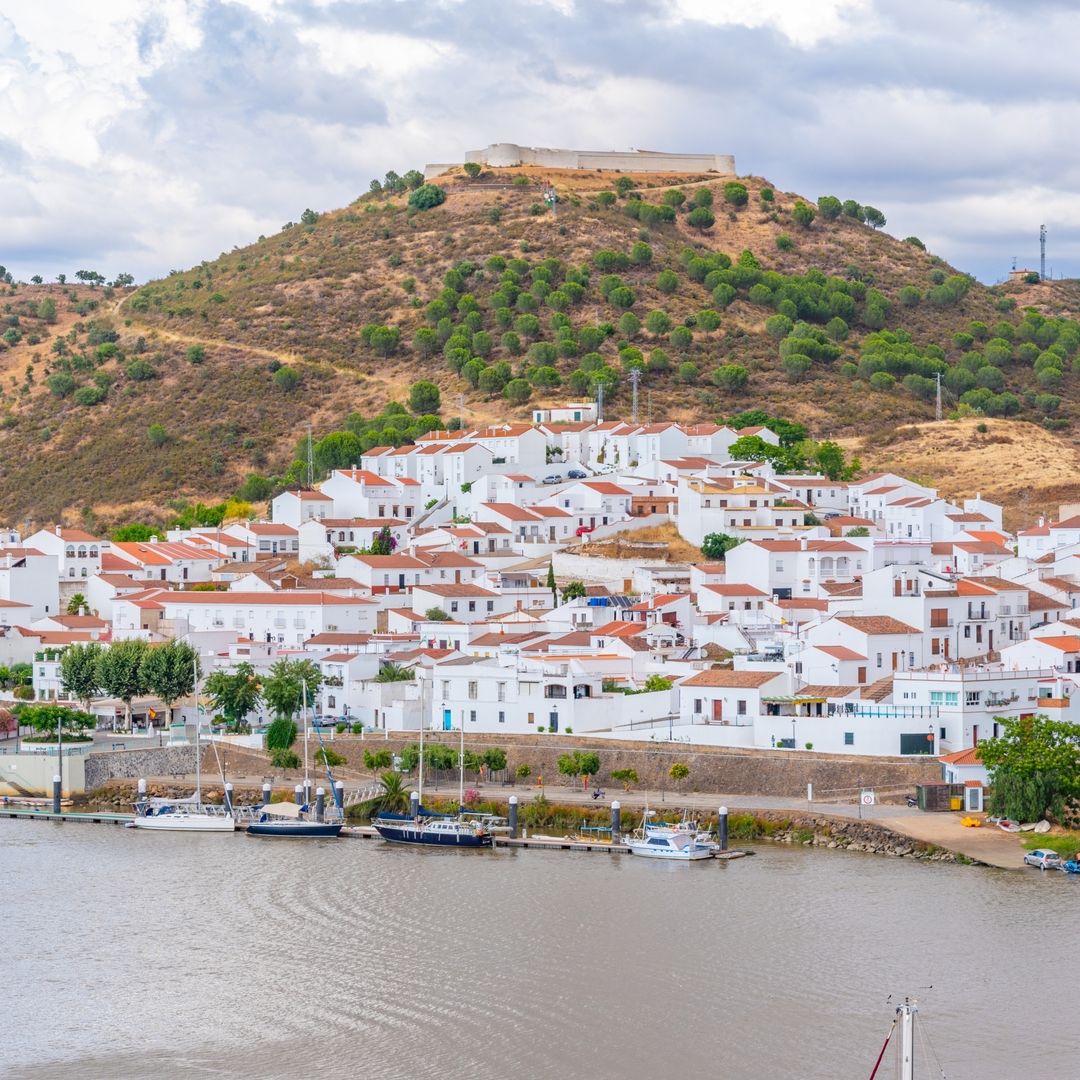 La Raya en Huelva: 5 pueblos junto a Portugal que parecen sacados de un cuento