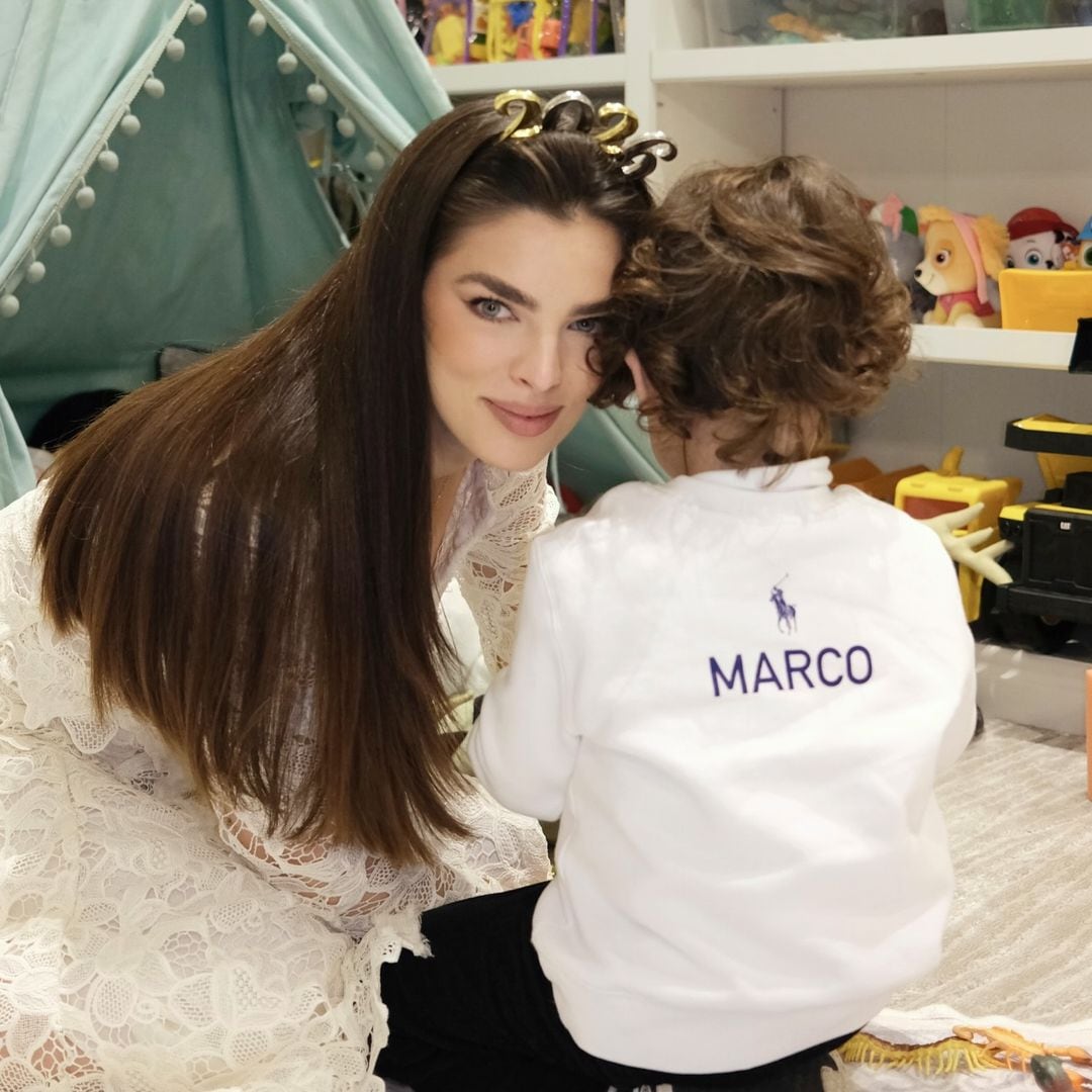 ‘Marquito’, hijo de Marc Anthony y Nadia Ferreira, enternece convertido en ‘músico’, ¡con todo y guitarra en mano!