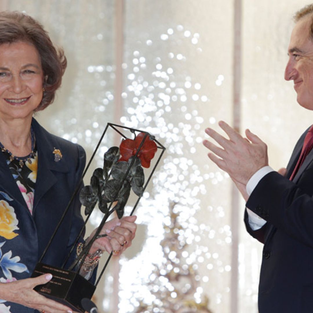 Doña Sofía, premiada por ‘toda una vida profesional’ ante la orgullosa mirada de la infanta Elena