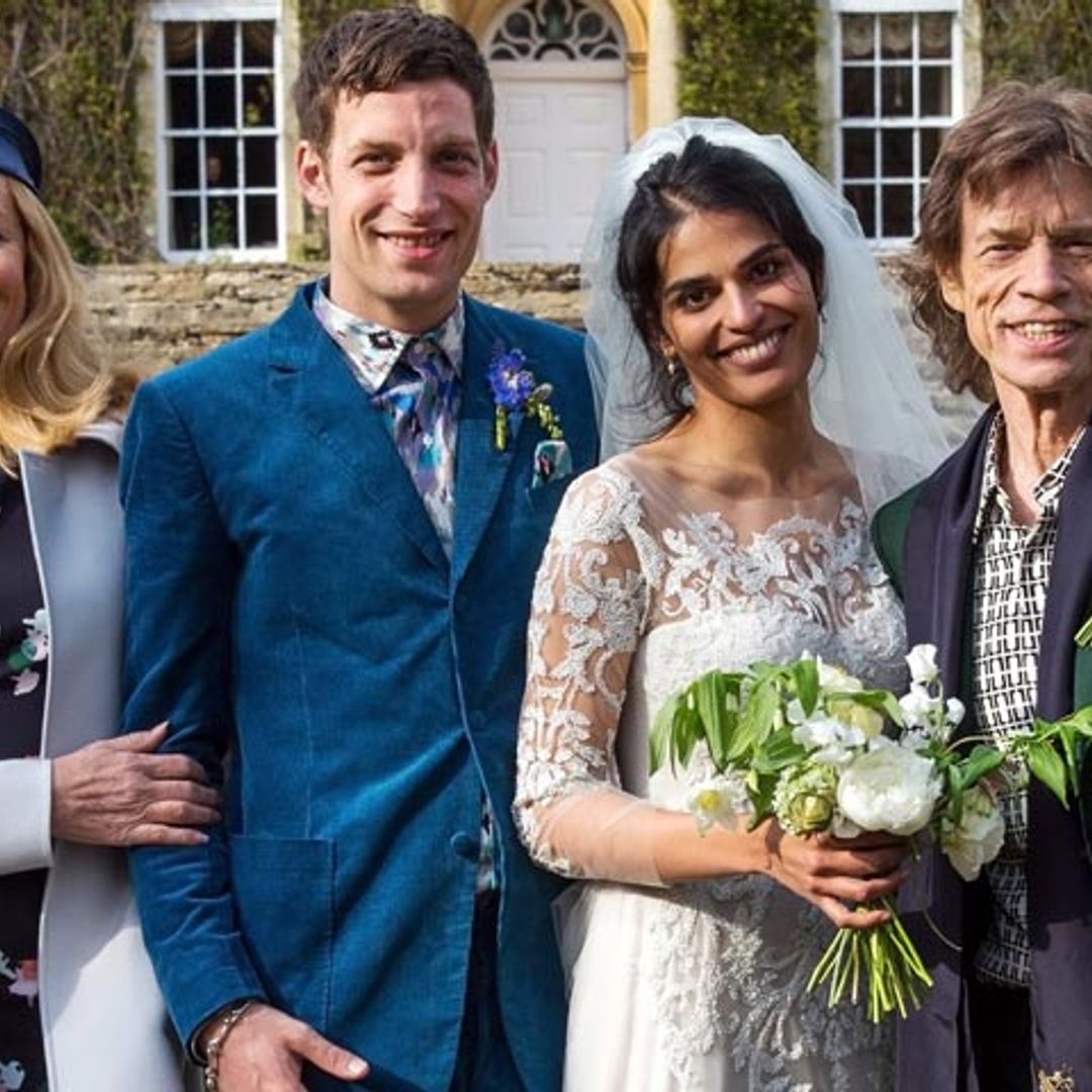 Mick Jagger y Jerry Hall con su recién estrenado marido, Rupert Murdoch, coinciden en la boda de su hijo