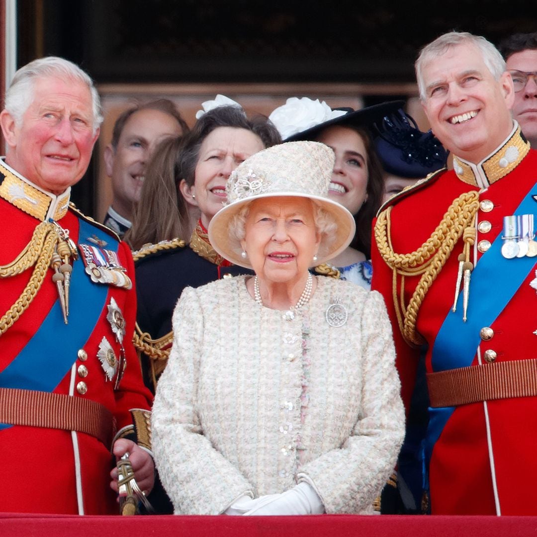 El príncipe Andrés, más lejos que nunca de la Corona británica