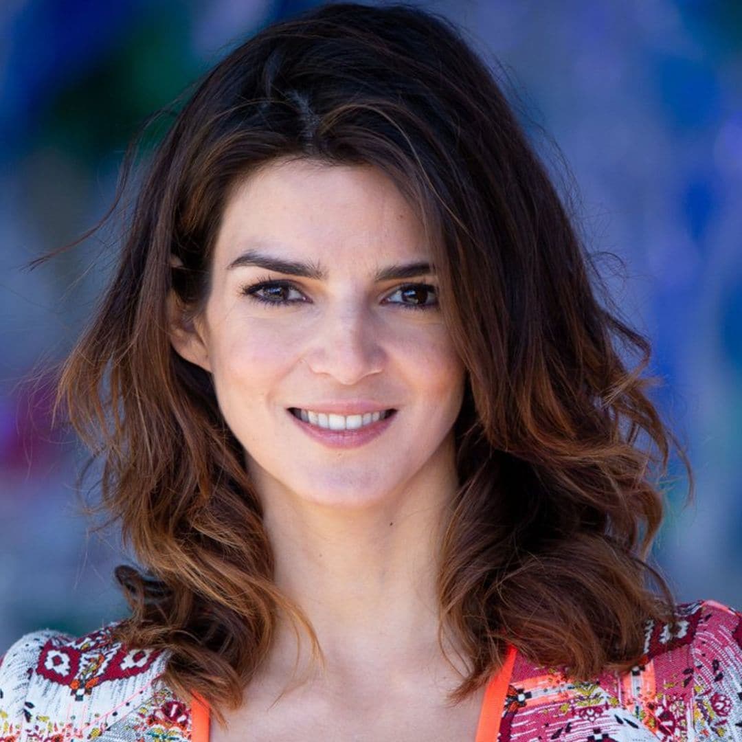 Clara Lago y José Lucena fotografiados juntos camino de su primer año de relación