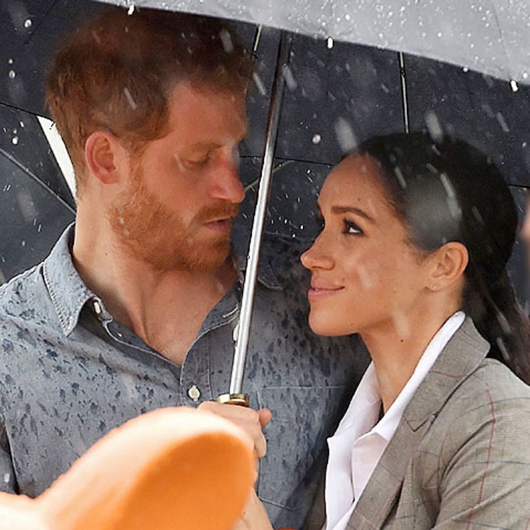 Del milagro de la lluvia a los perros saltarines, las anécdotas del segundo día de Harry y Meghan en Australia