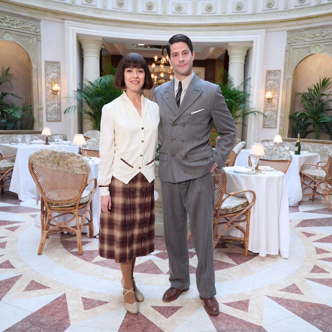 Verónica Sánchez y Luis Fernández viven su primer verano de amor tras enamorarse en el rodaje de 'La favorita 1922'