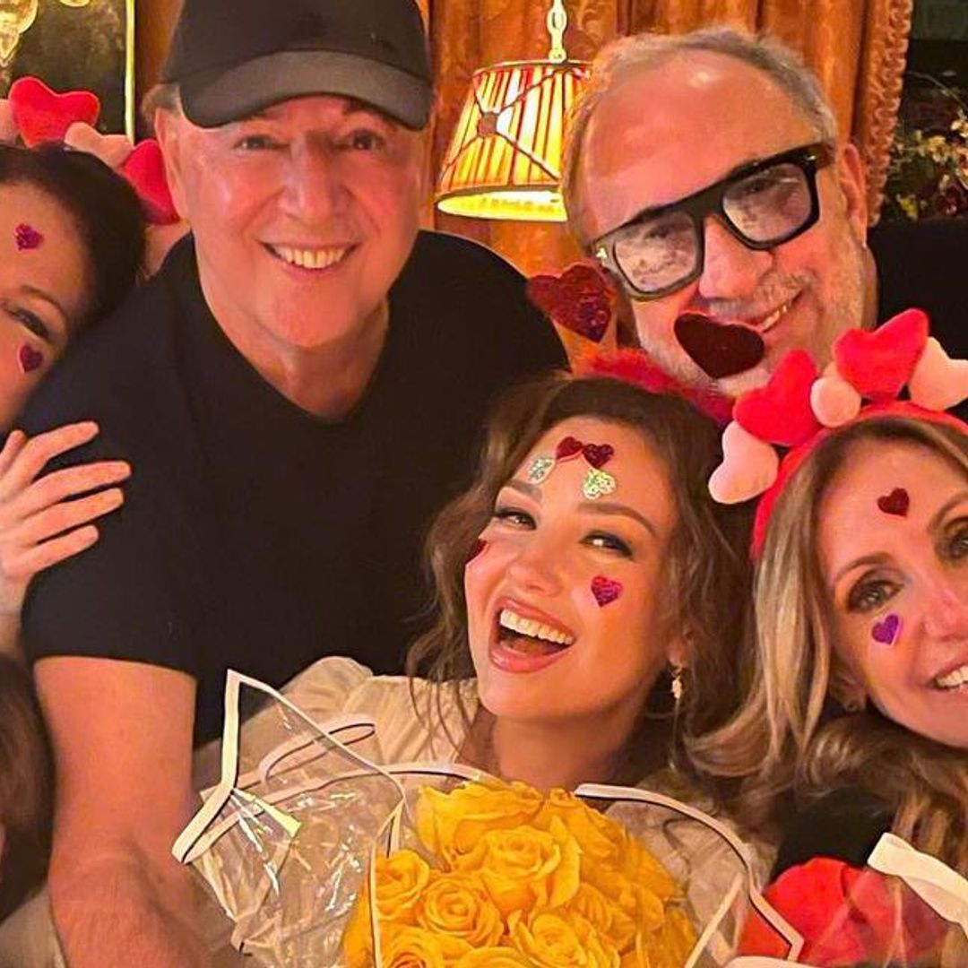 Lejos de los rumores, Thalía y Tommy Mottola celebran San Valentín con los Estefan