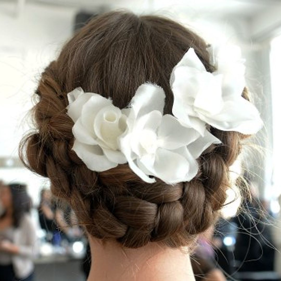 Inspiración: Los 'beauty looks', peinados y joyas que hemos visto en la New York Bridal Week