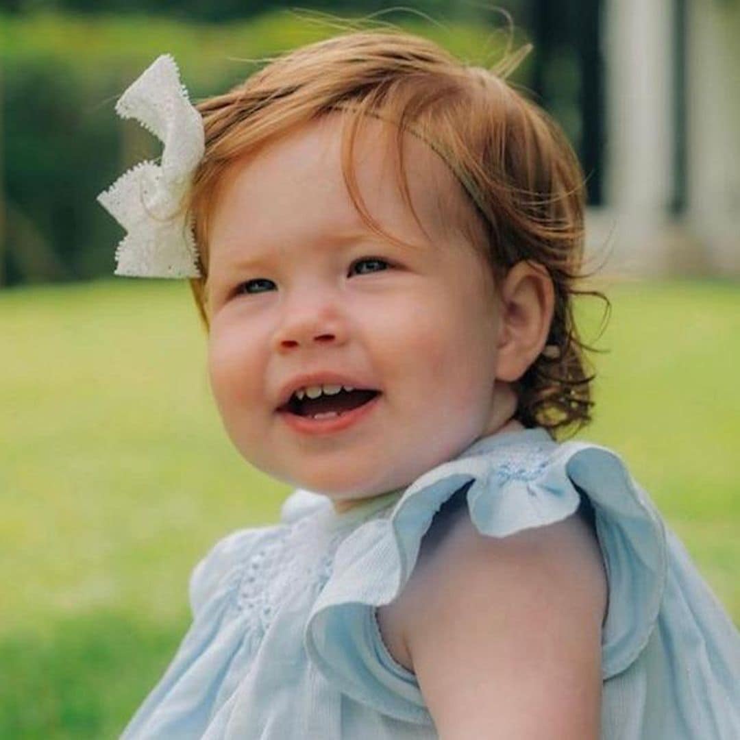 Meghan Markle y el príncipe Harry comparten la primera fotografía de Lilibet Diana