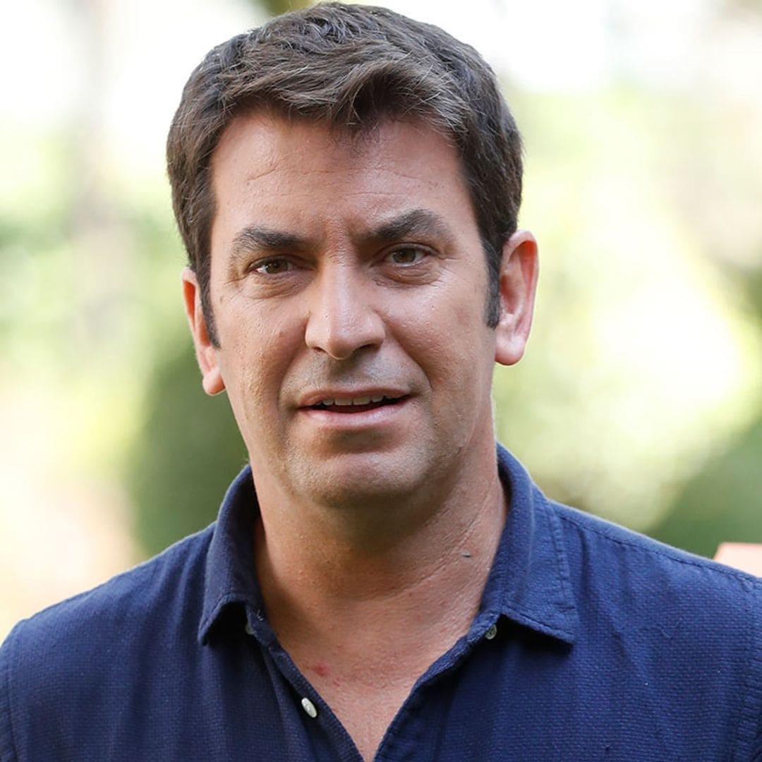 Arturo Valls se va a conocer mundo con un grupo de octogenarios en su nuevo programa