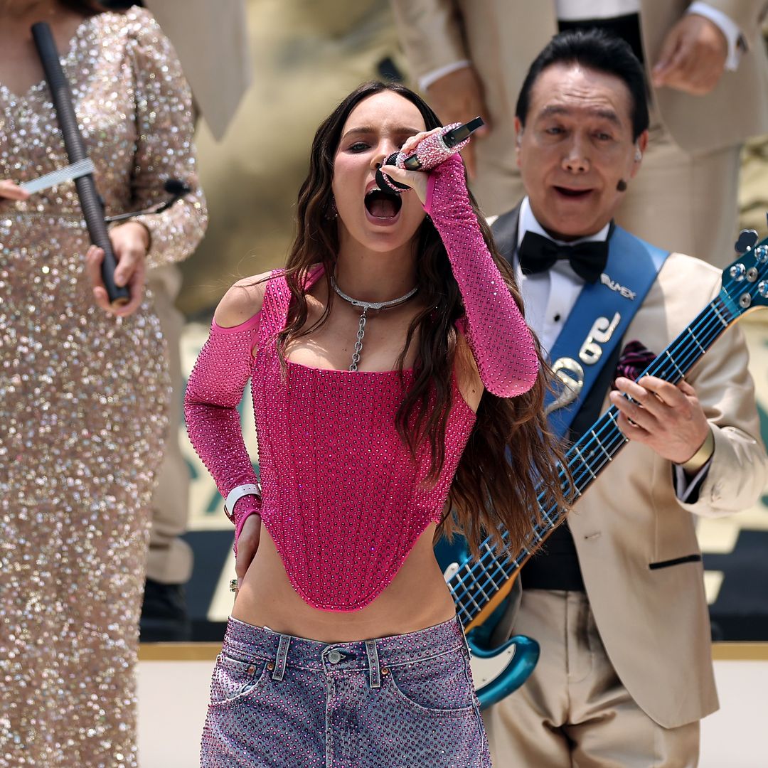 Belinda deslumbra con un look cubierto de 80,000 cristales para la Inauguración del Mundial 2026