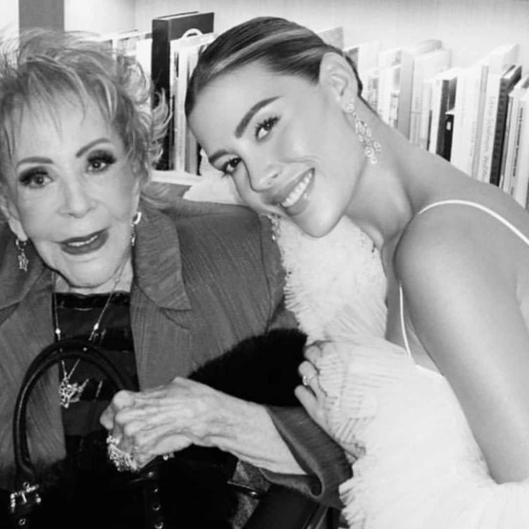 Así fue la maravillosa fiesta pre-boda de Michelle Salas junto a su bisabuela, Silvia Pinal