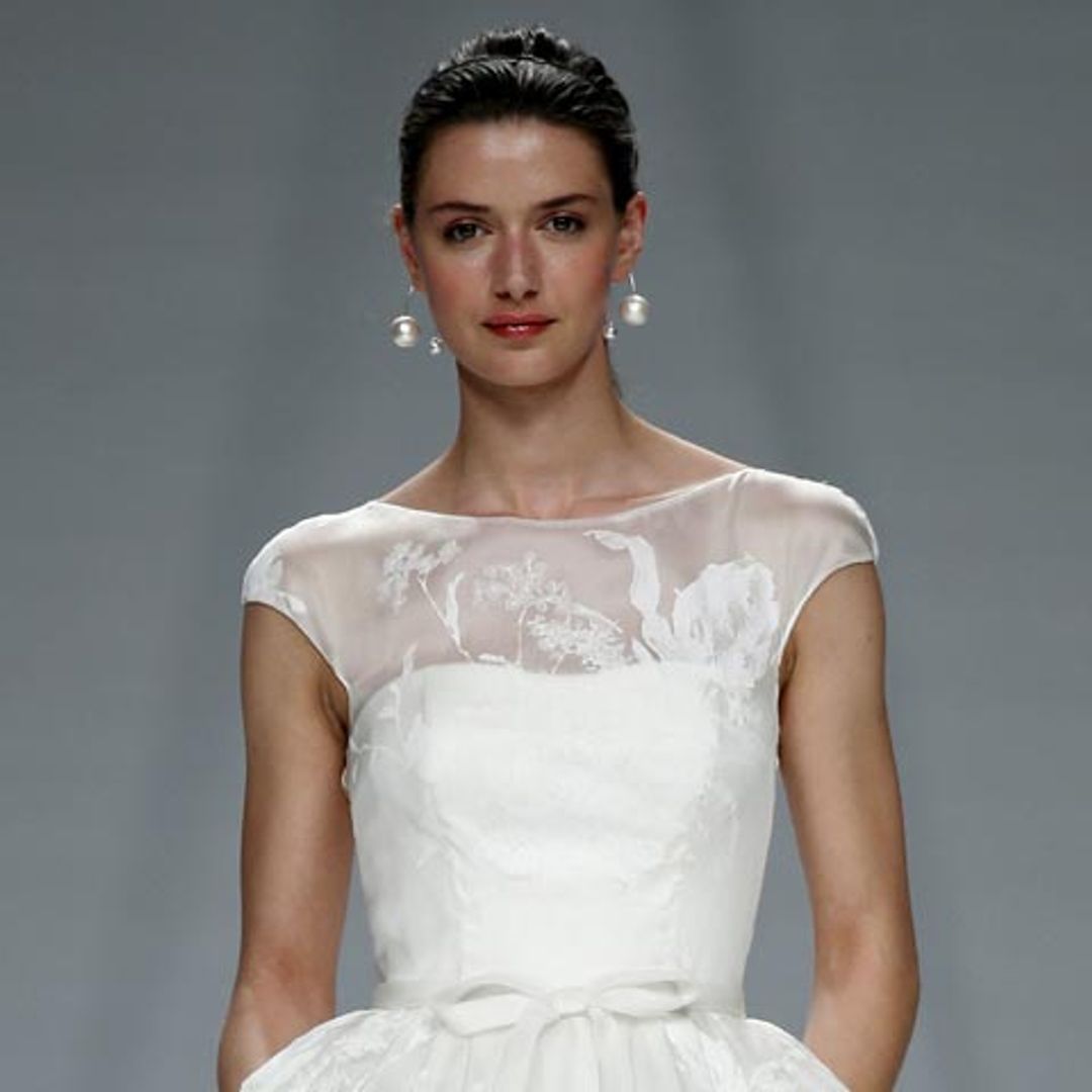 Así ha sido el desfile de Rosa Clará con sus propuestas para las novias de 2018