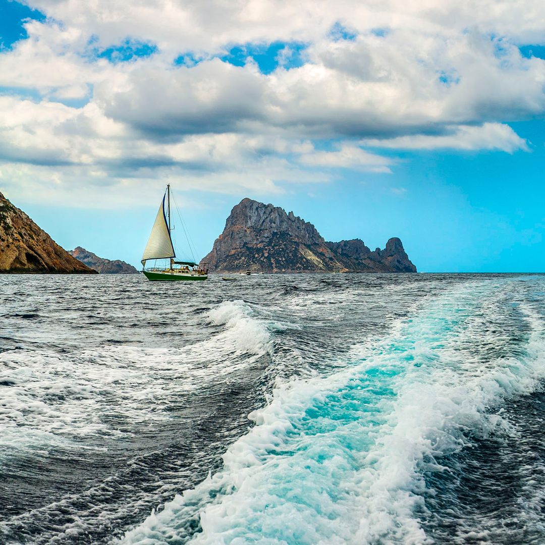 En velero al islote de Es Vedrá, Ibiza