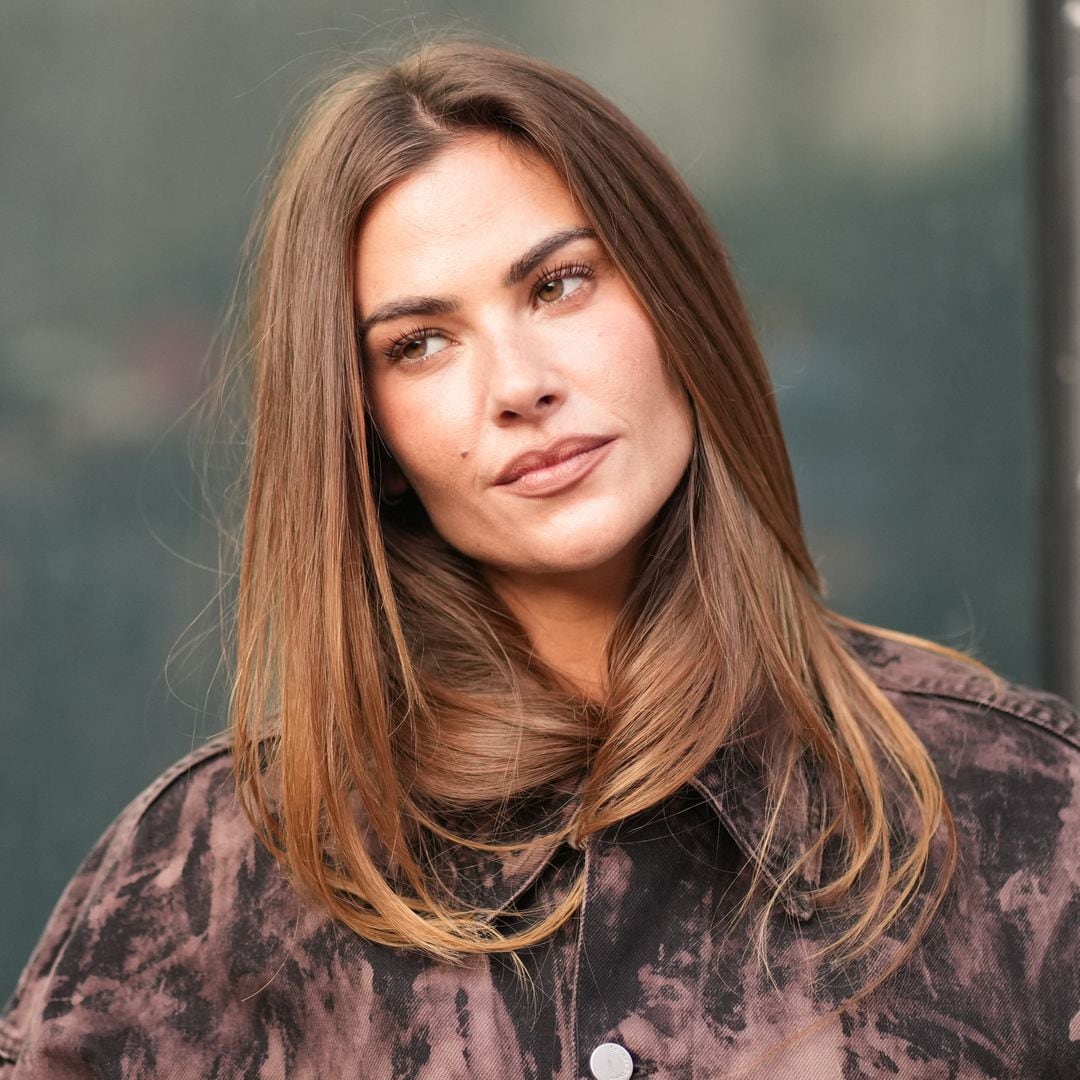 La guía más completa para cuidar tu pelo en invierno: los mejores consejos y productos para conservar su brillo y suavidad