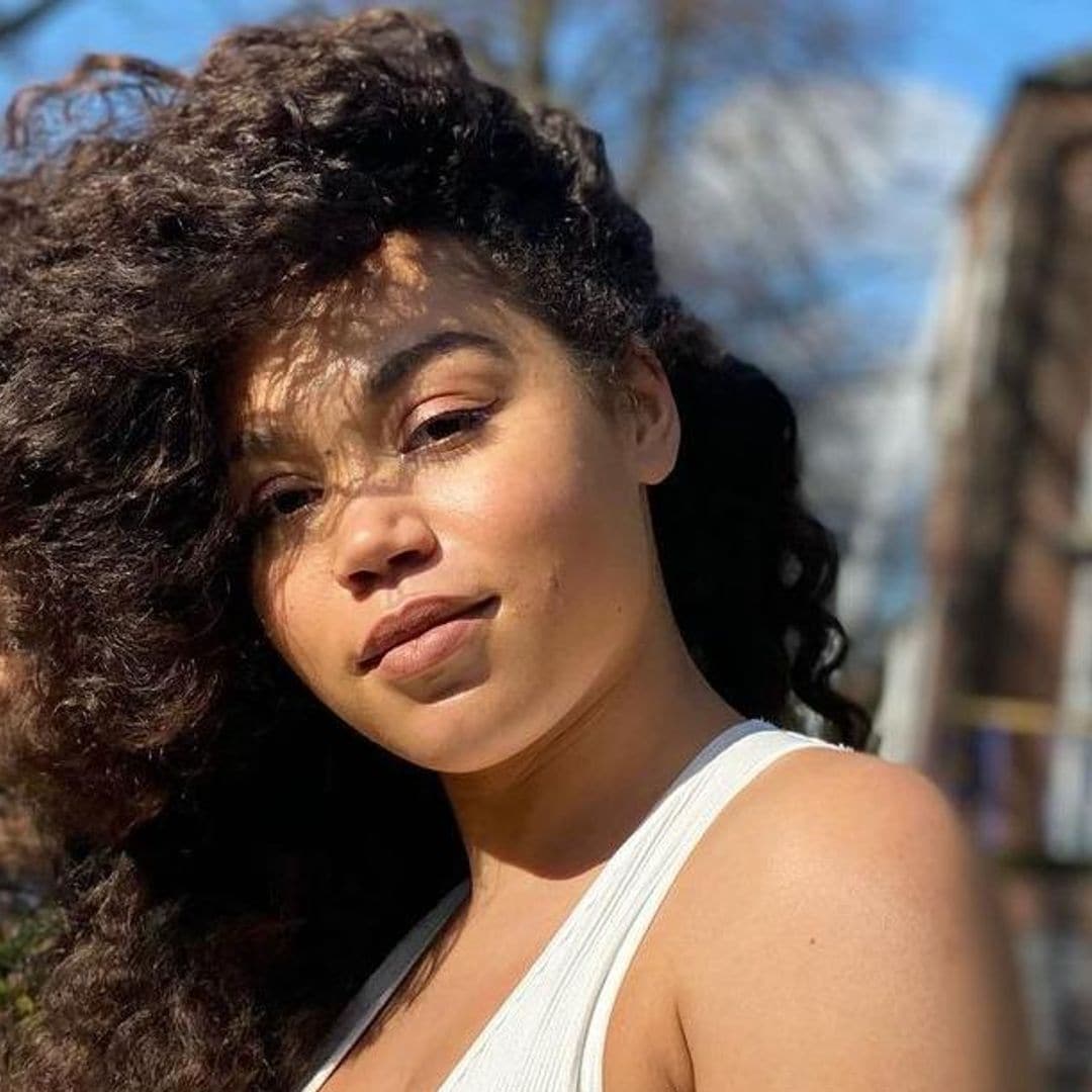 Ruby Barker, de ‘Bridgerton’, se sincera sobre sus problemas de salud mental: ‘Espero continuar con mi vida’
