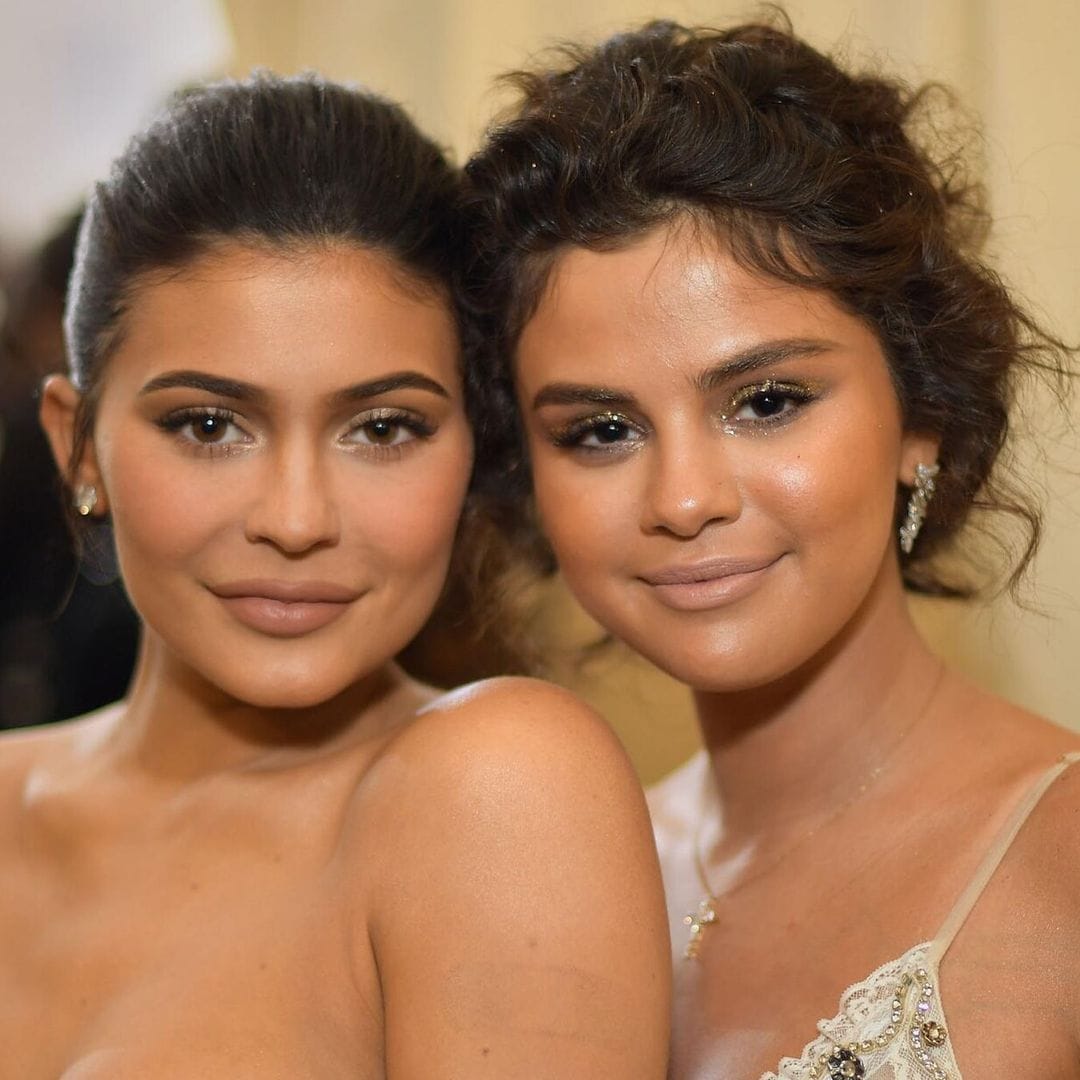 Selena Gomez y Kylie Jenner, la historia de una batalla de ‘likes’, seguidores y antiguos amores