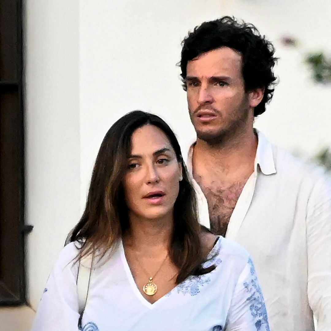 Tamara e Íñigo, primeras imágenes de su regreso a España, tras su luna de miel