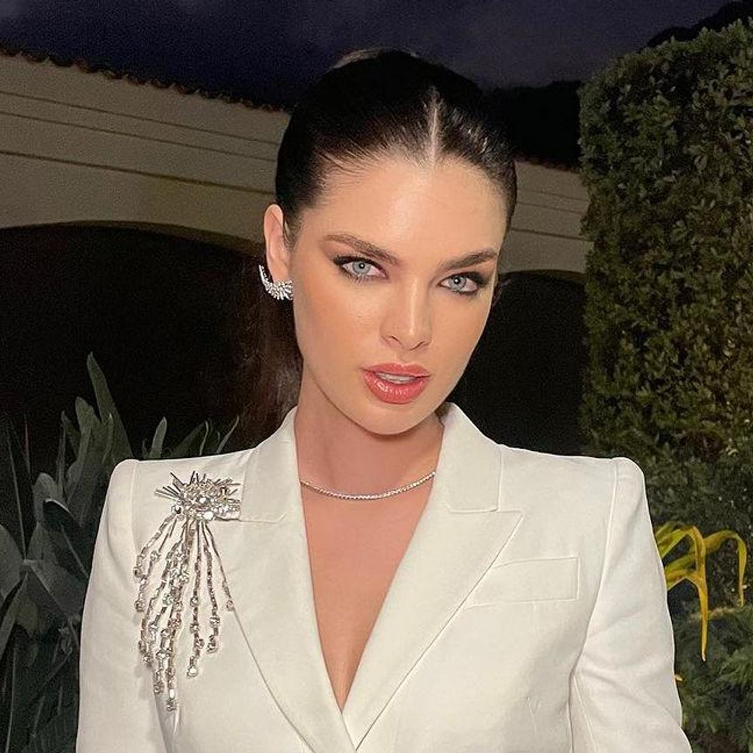 Entre sushi y karaoke, Nadia Ferreira presume su talento poco conocido