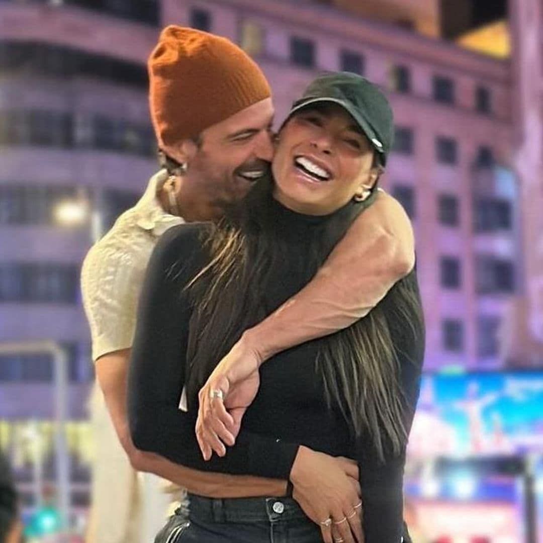 Galilea Montijo e Isaac Moreno presumen su amor con un romántico posado desde Madrid