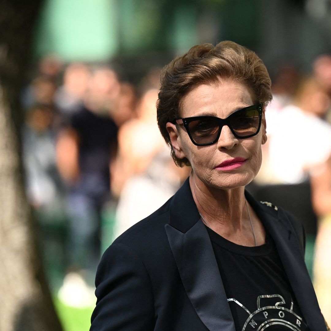 De Antonia Dell'Atte a Miguel Ángel Silvestre: la capilla ardiente en Milán de Giorgio Armani, el diseñador de la Italia dorada