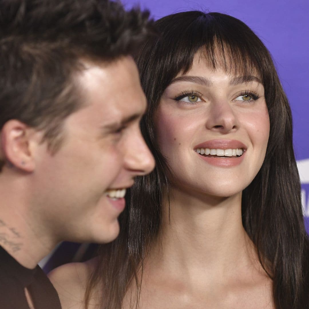 Nicola Peltz estrena flequillo en su romántica reaparición sobre la alfombra roja