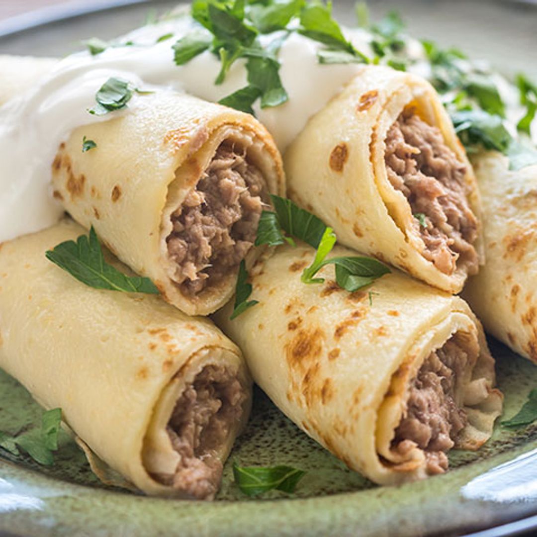 Crepes de atún jugoso con 'sour cream'