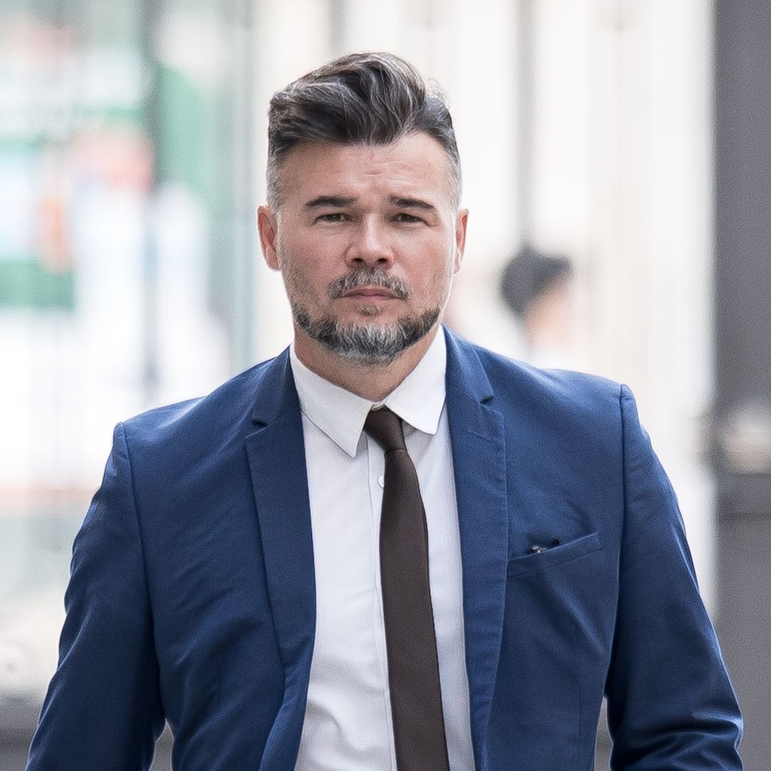 Gabriel Rufián, sobre su infancia: "Me criaron mis abuelas, y recuerdo a vecinas que eran como tías y tías que eran como madres"