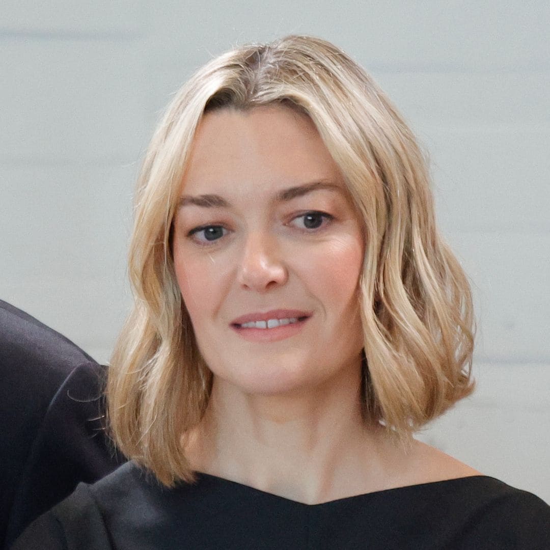 Marta Ortega estrena look en Madrid: corte 'long bob', ondas y el rubio mantequilla que es tendencia