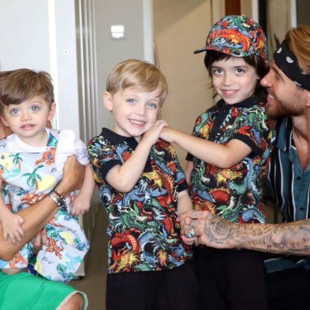 Pilar Rubio y Sergio Ramos ya duermen tranquilos en casa gracias a 'mini-Batman': su hijo Alejandro