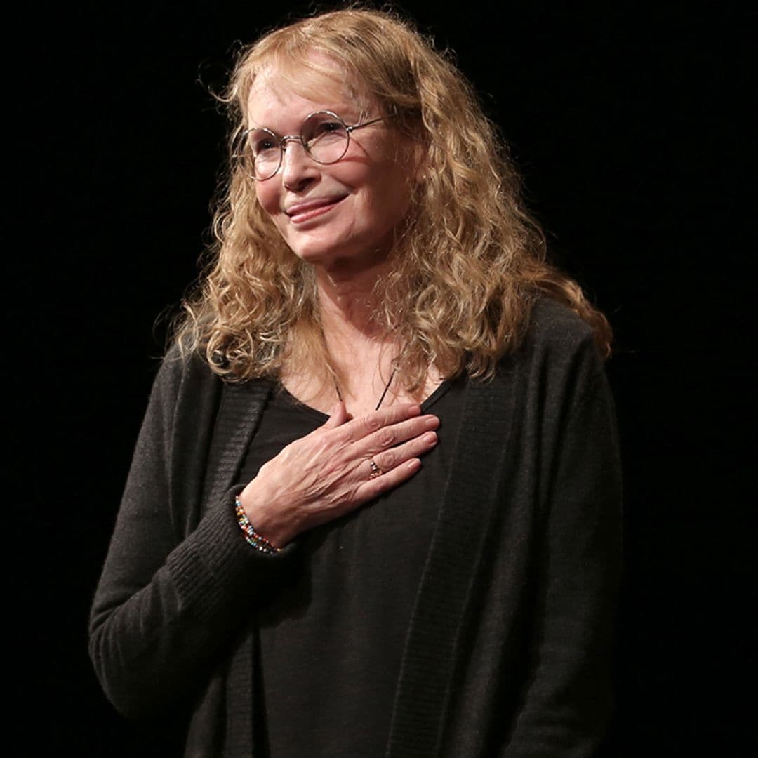 Mia Farrow anuncia rota de dolor la muerte de su hermana pequeña, una de 'las luces de su vida'