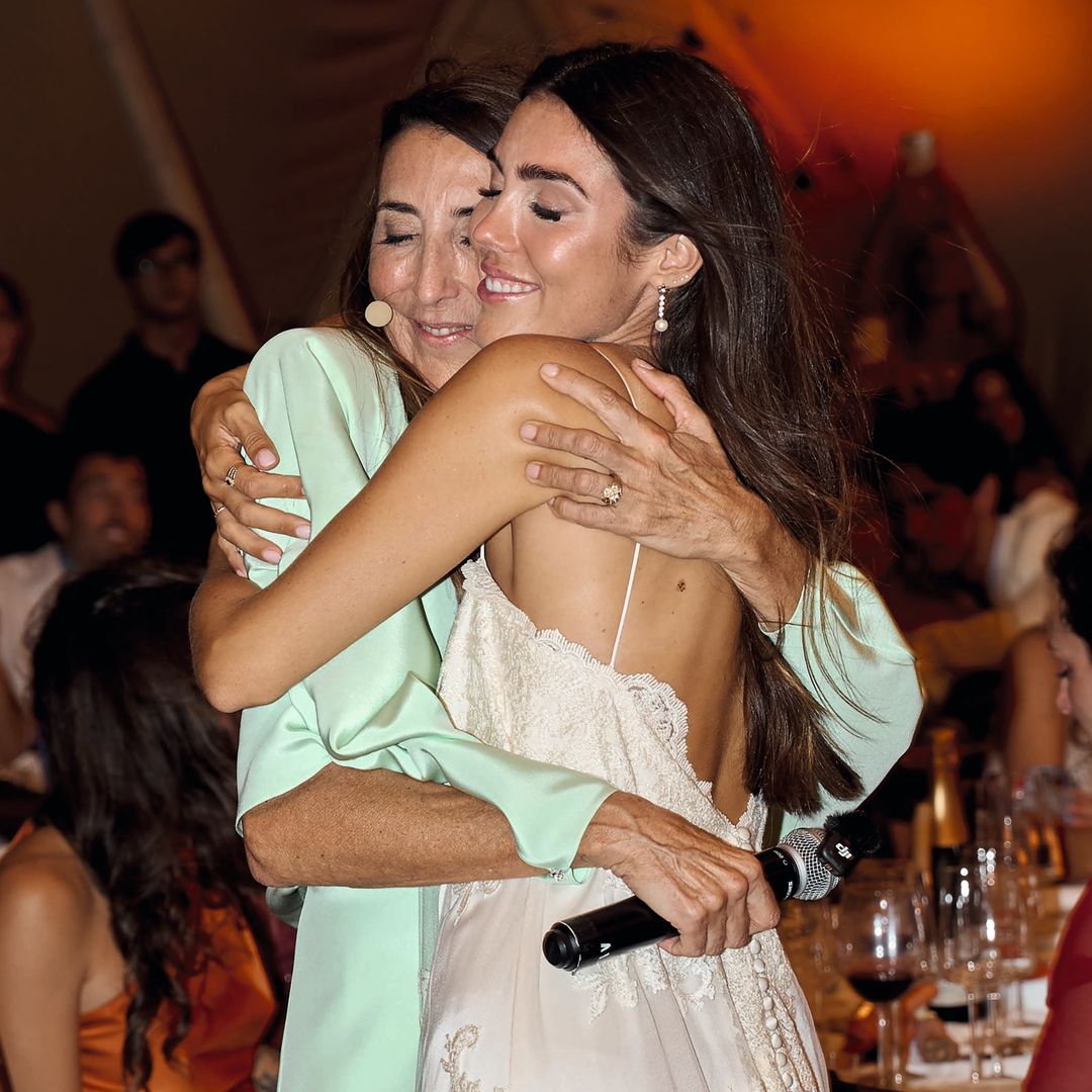 "La vida es soltar y agarrarse": los momentos más emotivos de Paz Padilla en la boda de su hija Anna